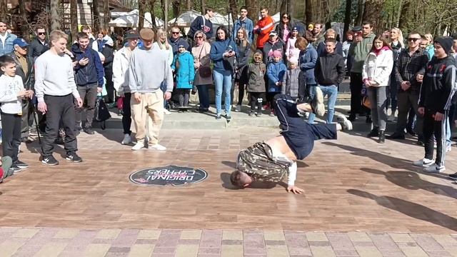 ? БРЕЙК ДАНС джем 9 МАЯ??? Выступление в парке ?♀️ ?? ТАНЦЕВАЛИ на улице ЦЕЛЫЙ ДЕНЬ ??? смотреть онлайн