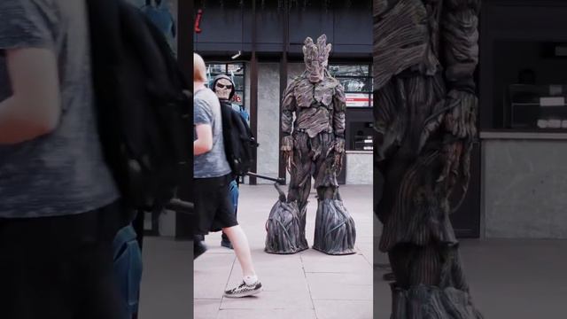 I am Groot Prank, Я есть Грут Пранк, пугаем прохожих #prank #pranks #пранк #пранки