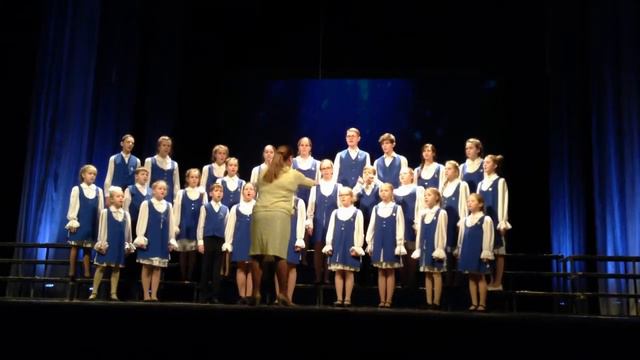 Хор «Акварель», 11-13 лет, руководитель Ольга Адамовна Лосева смотреть онлайн