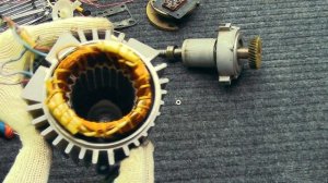 Разбор советского асинхронного электродвигателя.