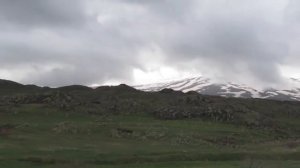 А где-то горы гор,реки рек, Армения моя...