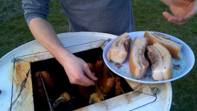 Самодельная коптилка и копчение своими руками