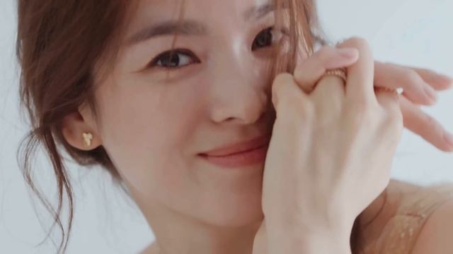 Bee My Love with Song Hye Kyo смотреть онлайн