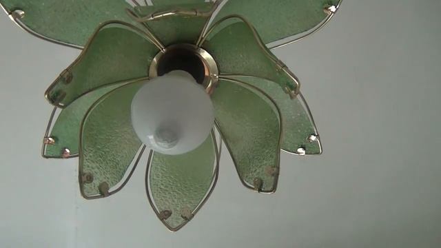 LED Лампочка (E27) с датчиком движения из Китая ►◄ смотреть онлайн