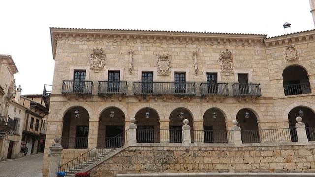 PUEBLO ESPAÑOL - PALMA DE MALLORCA || Vloggeando por España #3 (Enero 2020) смотреть онлайн