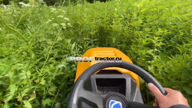 Кошение травы садовым трактором CubCadet XT2 PS117 со сварной декой.