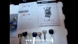 www centrzatochki ru СТАНОК ДЛЯ ИЗГОТОВЛЕНИЯ КЛЮЧЕЙ  KEY WORLD 399 АС