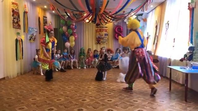 Утренник в старшей группе. смотреть онлайн