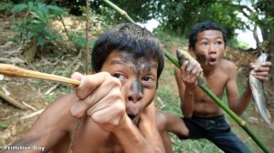 Survival in the rainforest - Find food encounter chicken large with fruit and eat delicious T1