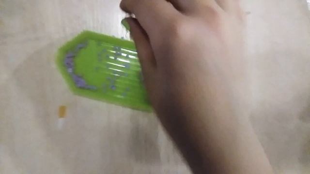 Сделали символ ютуба. У нас выключилась камера так что будет 2 часть ждите на канале? смотреть онлайн