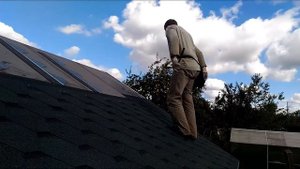 Монтаж гибкой черепицы. Устройство кровли беседки.