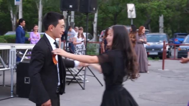 Майский вальс Алманбек Касымов смотреть онлайн