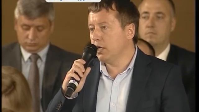 "Прямая линия" линия Владимира Миклушевского с жителями Приморья в рамках МедиаСаммита