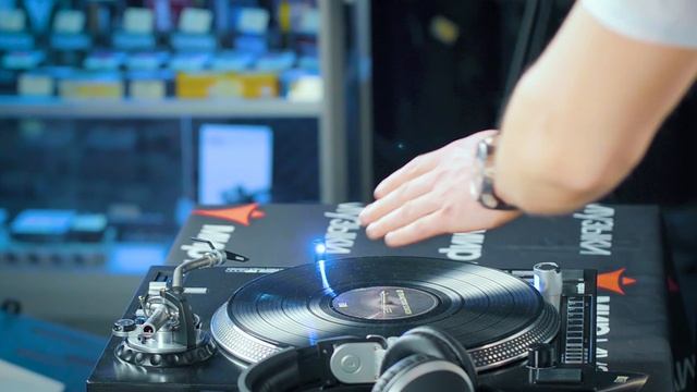 Самый крутой проигрыватель RELOOP