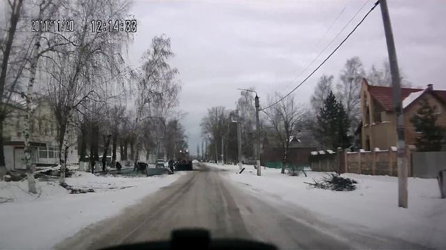 Как укладывают асфальт в снег в Безенчуке.avi смотреть онлайн