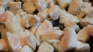 Тушеный картофель с мясом и помидорами