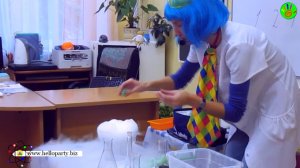 Химическое шоу: профессор Почемучкина в гостях у первоклашек