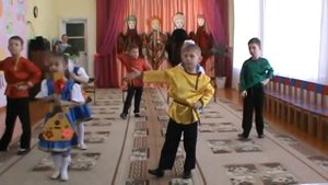 ТАНЕЦ С БАЛАЛАЙКАМИ  "УРАЛЬСКАЯ ПЛЯСОВАЯ"