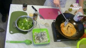 Лапша том ям с морепродуктами