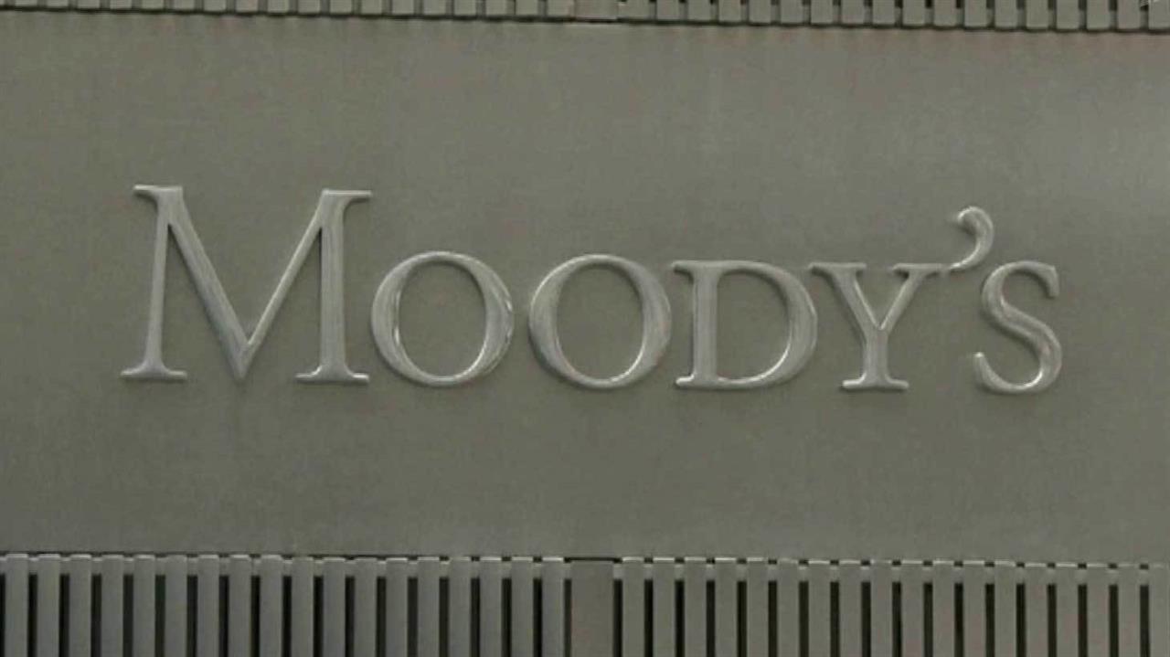 Авторитетное международное агентство Moody's повысило суверенный рейтинг России до инвестиционного