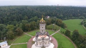 Усадьба Дубровицы и Знаменский храм