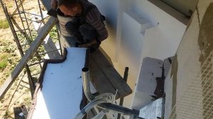 Как нужно наносить клей на лист пенополистирола, приклейка пенопласта на фасад