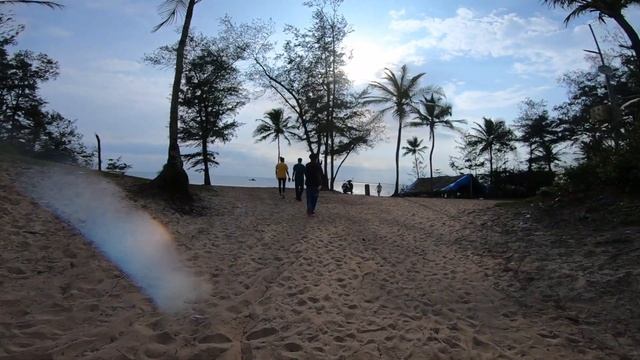 Lonely beach in South goa || Sunset beach goa || Majorda beach