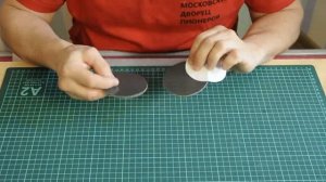 Механическая игрушка-самоделка "Трактор с резиномотором "