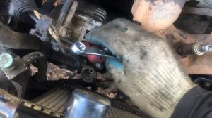 Замена генератора на автомобиле Nissan Primera P11