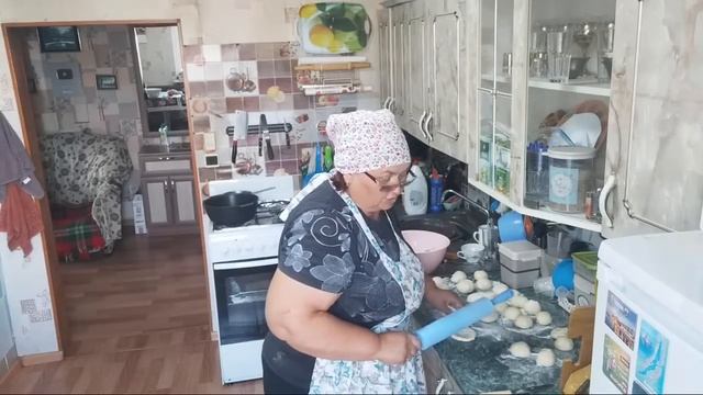 Жарим пирожки смотреть онлайн