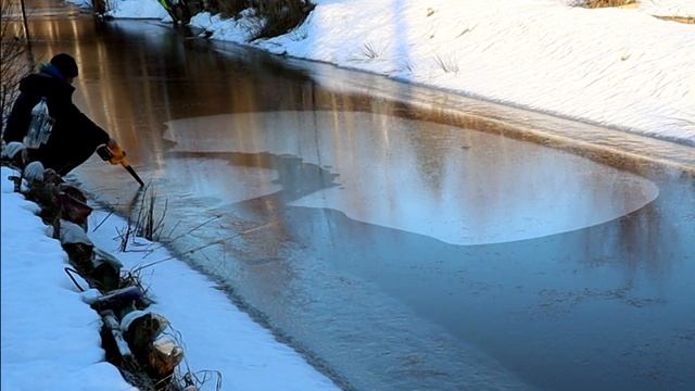 Как воздуходувкой набрать воздуха под лёд ?) смотреть онлайн