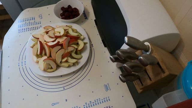 Освежающий Компот из Яблок и Вишни/Насыщенный/Ароматный/Морс/Запивка смотреть онлайн