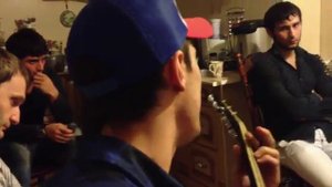 Амирхан Масаев исполняет хорошую песню