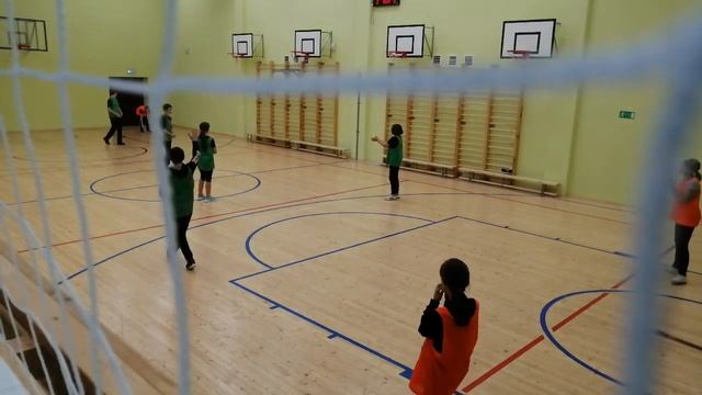 Мини-лапта(зал) смотреть онлайн