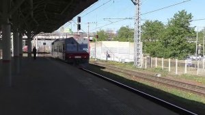 Автомотриса АЧ2-087 (ТЧЭ-2) следует резервом.