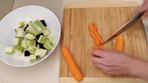 Куриная печень с овощным рагу! Вкусно и сочно!