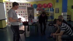 Маленькие хитрости: закрепляем шнурки боксерок