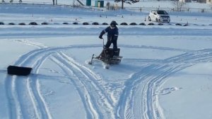 ПОКАТУШКИ НА САМОДЕЛЬНОМ СНЕГОХОДЕ|