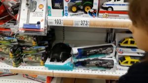 VLOG Полина Давид и Артур покупают в магазине игрушки