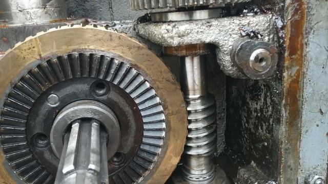 Разбитый конус морзе 2 на сверлильном станке 2н118 смотреть онлайн