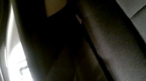 Как на Волге Сабер откинуть спинку заднего сиденья для доступа в багажник .