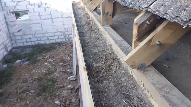 Бетонирование на саманной стене. Пристройка к дому. смотреть онлайн