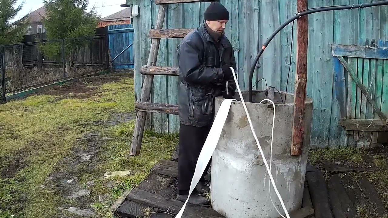 Откачка воды из колодца дренажным насосом Вихрь 1500 и пожарного рукава смотреть онлайн