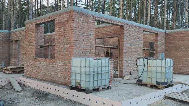 Стройка продолжается. Залили армопояс.