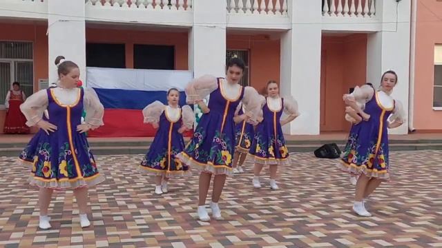 Танцевальный коллектив 