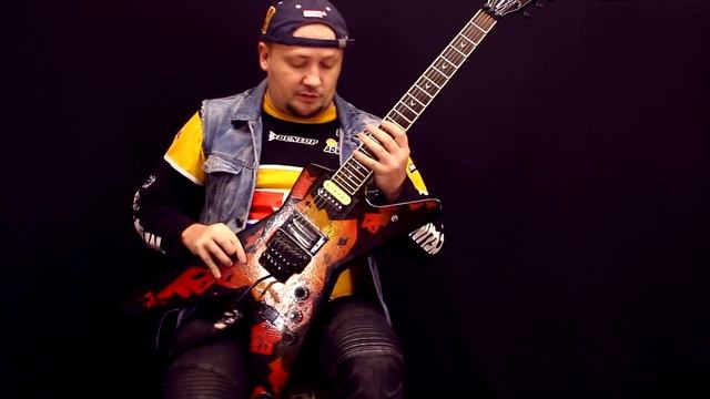 Как сидеть и стоять с гитарой и как это влияет на игру. смотреть онлайн