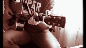 QUEEN - SHOW MUST GO ONE FINGERSTYLE GUITAR