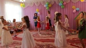 Танец девочек "Мамы моей глаза"