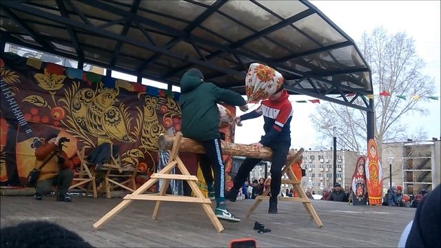 2023-02-26 Масленица в Гидростроителе, −6° C, Братск, Сибирь, Россия смотреть онлайн