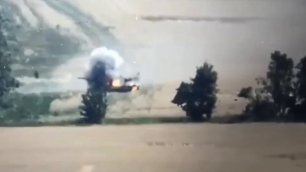 Уничтожение русскими ПТРУРщиками польского танка Т-72М1, переданного Польшей